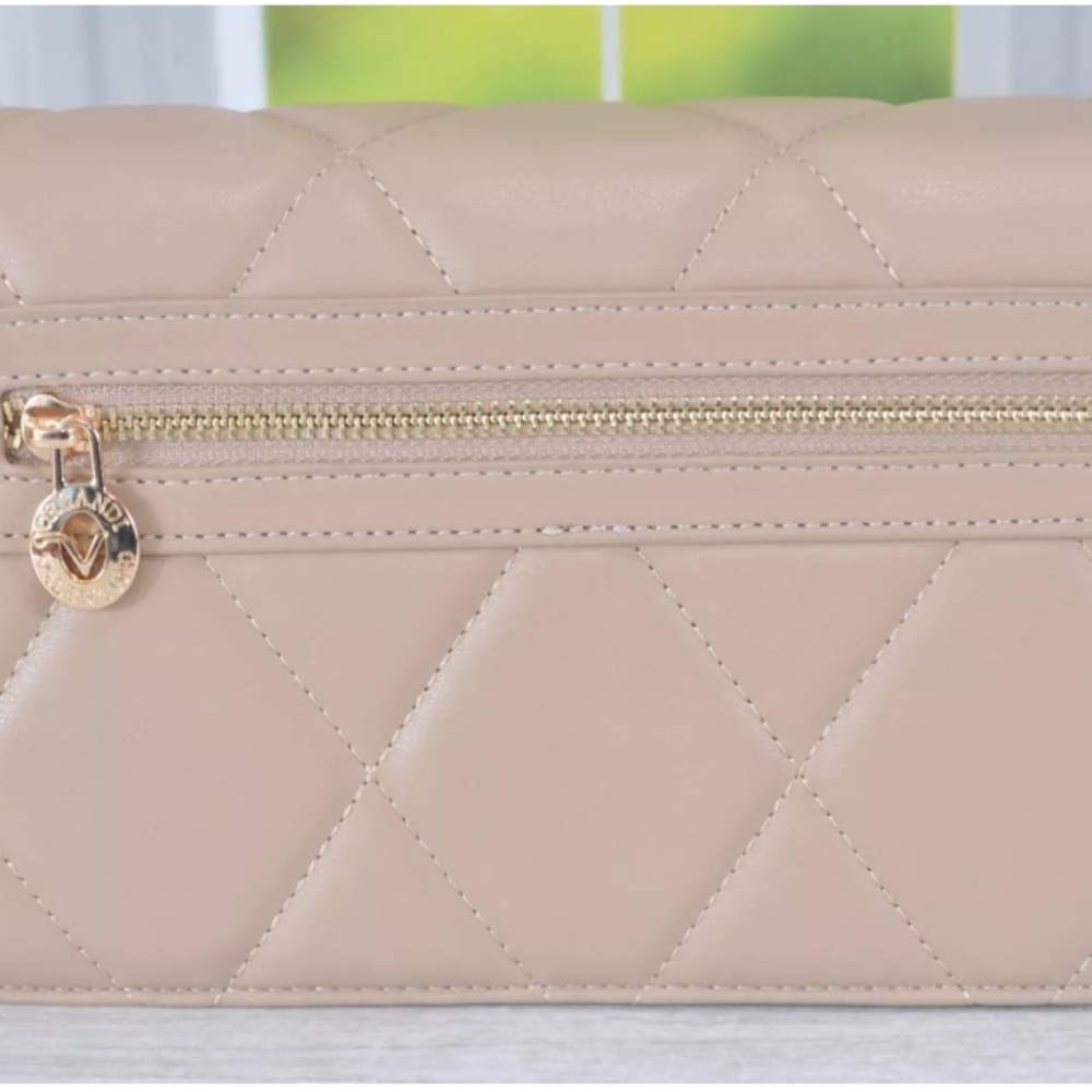 Valentino Handbag in Cream - Picture 4 of 9